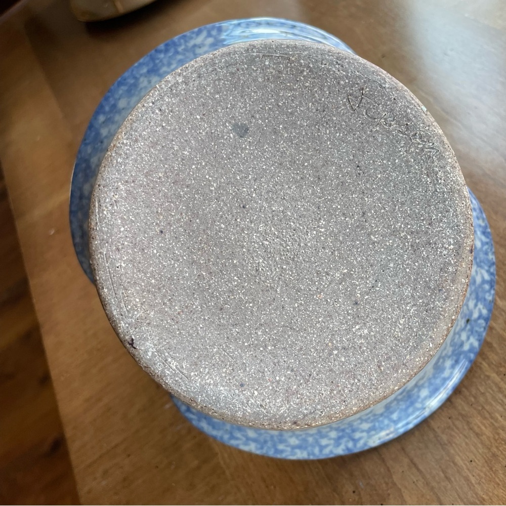 Jepson Studio Hand Crafted Blue and Gray Pottery Basket with Heart & Handle - Picture 8 of 13
